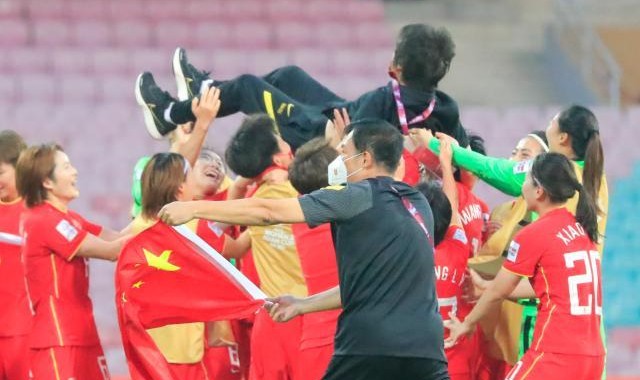 水庆霞启示录：甘于隐忍基层 20年只干一件事