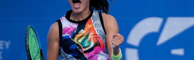 开云下载网址-张奔斗：王蔷的过山车，终于驶近百强门槛