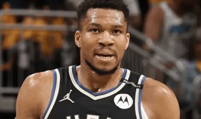 开云在线直播-掘记：字母哥有点像24年受伤后的恩比德，动作谨慎&amp;amp;弯腰弓背